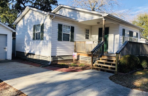 Myrtle Beach House | Ocean Lakes - Site M16 3BR/2BA Short distance to all amenities