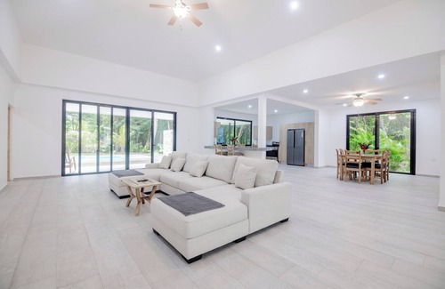 Playa Colorado House | Ocean Magic 3bd on Iguana golf course