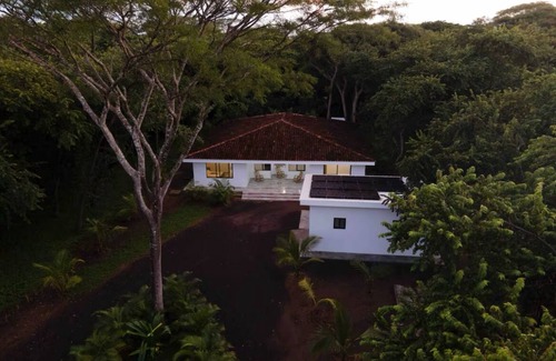 Playa Colorado House | Ocean Magic 3bd on Iguana golf course