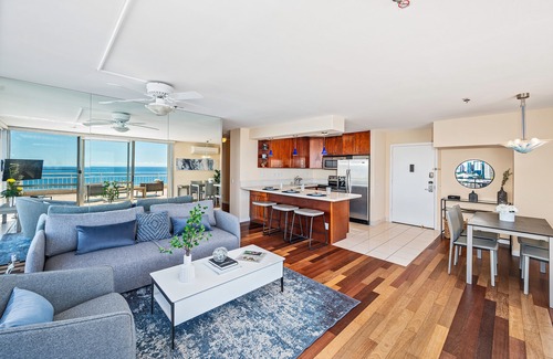 Waikiki Condo | Ocean-Marina Views PH at Ilikai Hotel by the Beach w/Full Kitchen & Free WiFi
