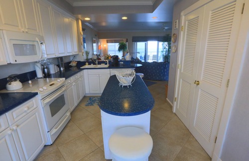 Key West Condo | OCEAN MEMORIES CONDO- 2 Bedroom, 2 Bath Oceanfront w/Pool & Hot Tub