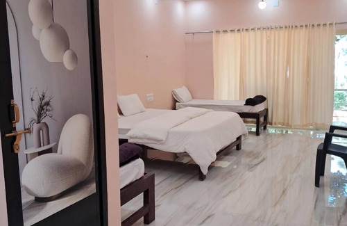 Murudeshwara Hotel | Ocean Mist Beach Homestay