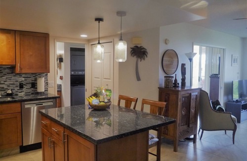Kihei Condo | Ocean, mountain, pool views. Best location at The Banyan. Across from Kam2 beach