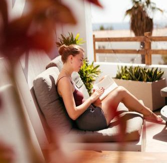 Los Cristianos Hostel | Ocean Nomads Coworking