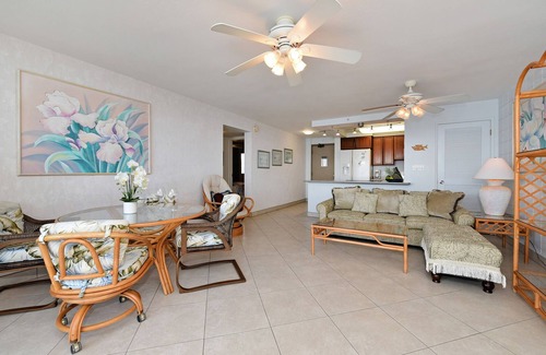 Kahana Condo | Ocean, Ocean, Ocean! AMAZING Views of Sunsets, Rainbows, and Whales!