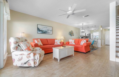 Sunnyside Condo | "Ocean Palms" 2 bedroom-Sleeps 6-Gulf Views