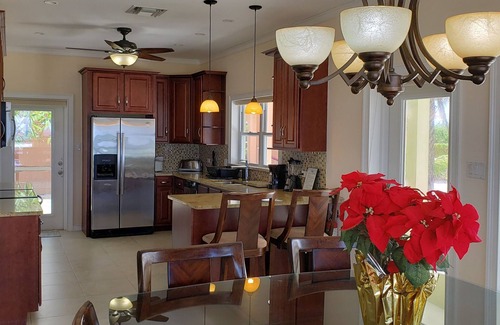 North Side House | Ocean Paradise