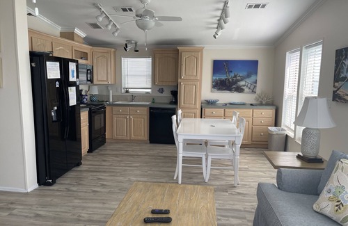 Cudjoe Key House | Ocean Perch, Dock, Open Water Views, 80' Heated Pool, Tennis, 20 Min to Key West