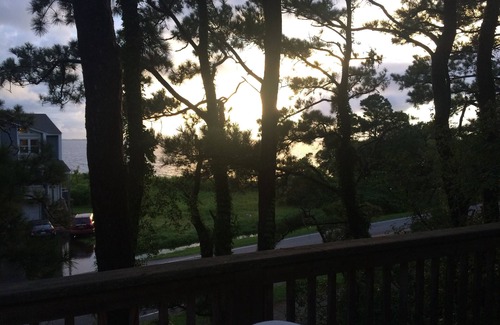 Duck Condo | Ocean Pines Beach Resort Beautiful Duck NC Oceanfront Resort with pool!