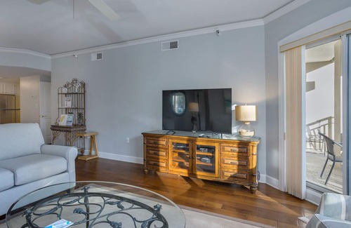 Palmetto Dunes Villa | Ocean/Pool front Family Villa | Walk to Beach, Bikes, Views