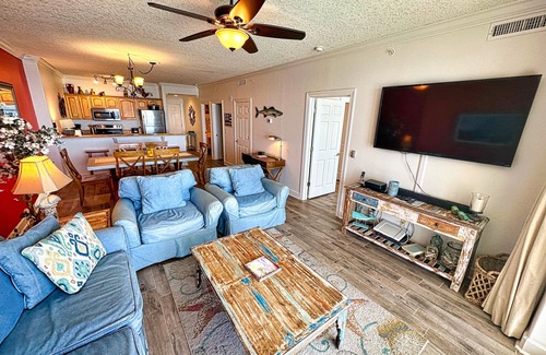 Panama City Beach Condo | Ocean Reef Beach-Front Condo, Huge Balcony, Free Beach Chairs, 3 Beds!