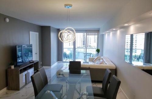 Sunny Isles Beach Apartment | Ocean Reserve Condo by FlatsAway