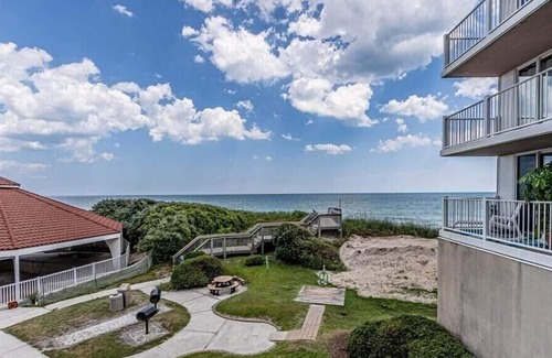 McCutcheon Field Condo | Ocean's Edge Retreat - St. Regis Condo #1109