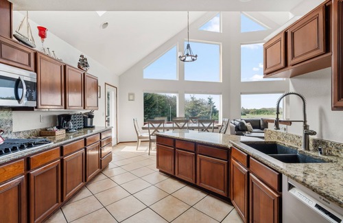 Ocean City House | Ocean Shores Miramar House and Retreat Center