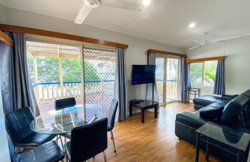 Traviston House | Ocean Shores UP - Burrum Heads- Riverfront - Pool -2BR