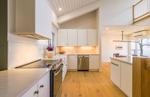 Rockport House | Ocean Side Deck House