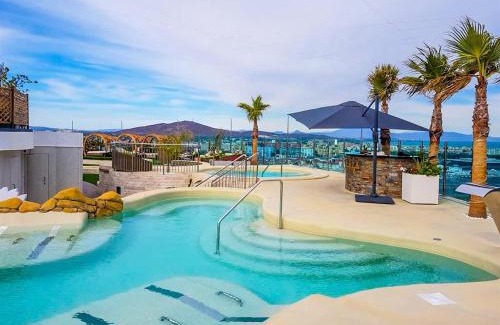 Gibraltar Apartment | Ocean Spa Plaza Luxury Suite