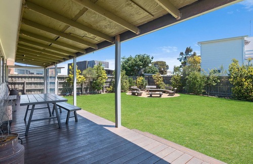 Port Fairy House | Ocean Spray Retreat - sitting just block from the Southern Ocean