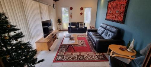 Sinclair House | Ocean Street Delight