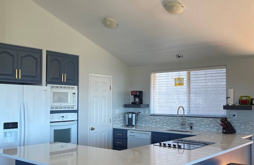 Bandon House | Ocean view, 100 yards to beach, pet friendly, secure fenced yard.