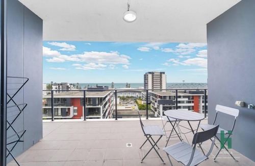 Wollongong Apartment | Ocean View+2 Bedrooms plus Study@WollongongCBD
