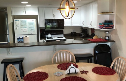 New Smyrna Beach House | Ocean View, 2BR-2BA August Special NOW! 180 + Usual Fees, Beach Chairs, Families
