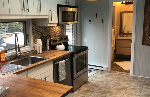 Ocean Beach House | OCEAN VIEW. 4 bedroom house plus loft in Ocean Beach.
