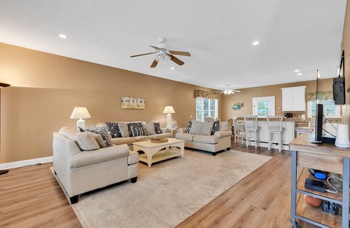 Cherry Grove Beach Cottage | Ocean View 4BR Private Home with Pool at 2901 Nixon Street. Sleeps 12