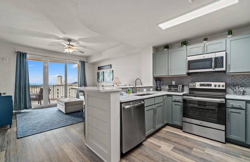 Panama City Beach Condo | Ocean View & Amazing Sunset Views at Calypso 3-709