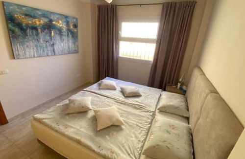 Los Cristianos Apartment | Ocean View Apartament