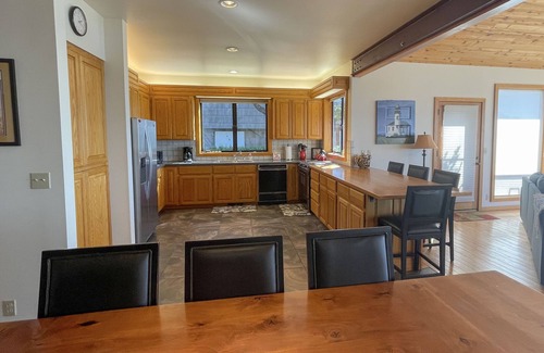 Bandon House | Ocean View at Face Rock: Stunning view of Face Rock with 4 bedrooms & 4 baths
