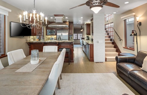 Mission Beach House | Ocean View Beach Home w/AC, Outdoor Shower, Walk to PB