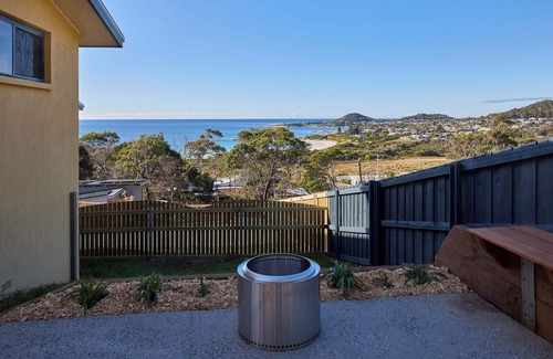 Bicheno House | Ocean View Beach House
