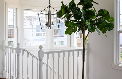 Gas Lamp Section House | OCEAN VIEW/Breathtaking 6 Bedroom/AC/Walk to Beach!
