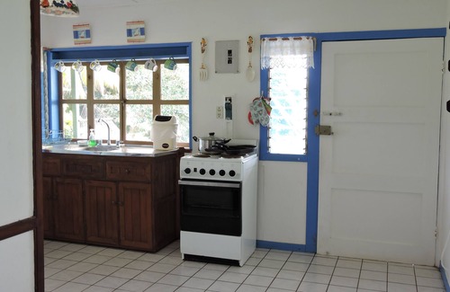 Esterillos House | Ocean View Bungalow-Casa Pochote in Punta Mala
