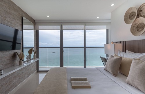 Bocagrande Apartment | Ocean View Luxury Apartment 25 Fl 6/8 people, 3BR-3BA.