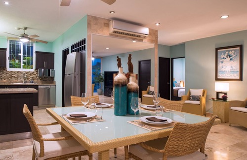 Cerro Condo | Ocean View Condo Near Downtown and Malecon Boardwalk
