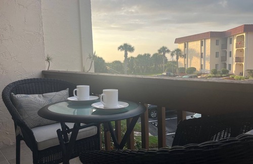 St. Augustine Beach Condo | Ocean View Condo - Ocean & Racquet Resort [20% DISCOUNT ON 7+ NIGHT STAYS]