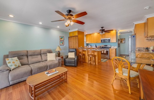 Ualapue Apartment | Ocean-view condo with private balcony, washer/dryer, & shared pool/tennis courts