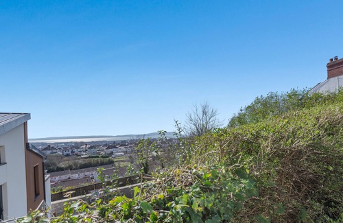 Burry Port House | Ocean View Cottage - Burry Port