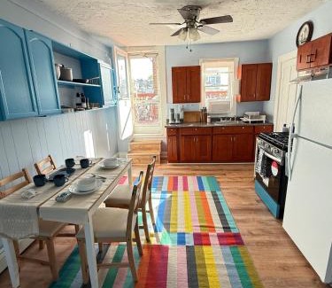 Hull Apartment | Ocean View Cozy Stay