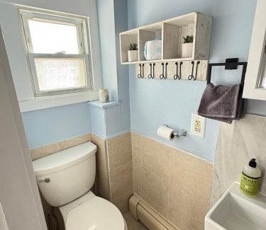 Hull Apartment | Ocean View Cozy Stay