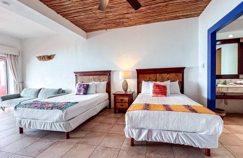 Isla Mujeres Hotel | Ocean View Double Room at Casa de los Suenos