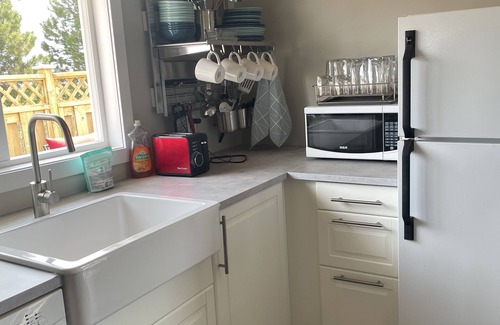 Tryon Cottage | Ocean View Family Friendly Cottage