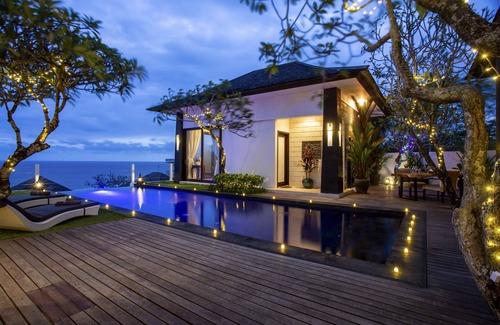 Kampial Villa | Ocean View Four Bedroom Villa