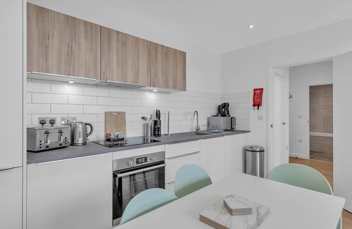 St Leonards-On-Sea Apartment | Ocean View E - Seaviews and Parking | By My Getaways