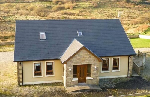 Glenties Cottage | Ocean View, GLENTIES, COUNTY DONEGAL