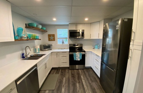 Campbell River Bed & Breakfast | Ocean view guest suite, completely self contained, beautiful outdoor patio