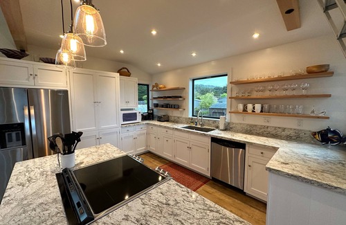 Sea Ranch House | Ocean-view home steps from rec center with private hot tub, pools & saunas