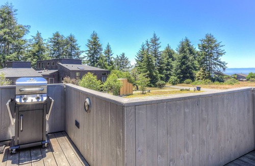 Sea Ranch House | Ocean View House | Short Walk to Tide Pool, Hot Tub & Pet Friendly